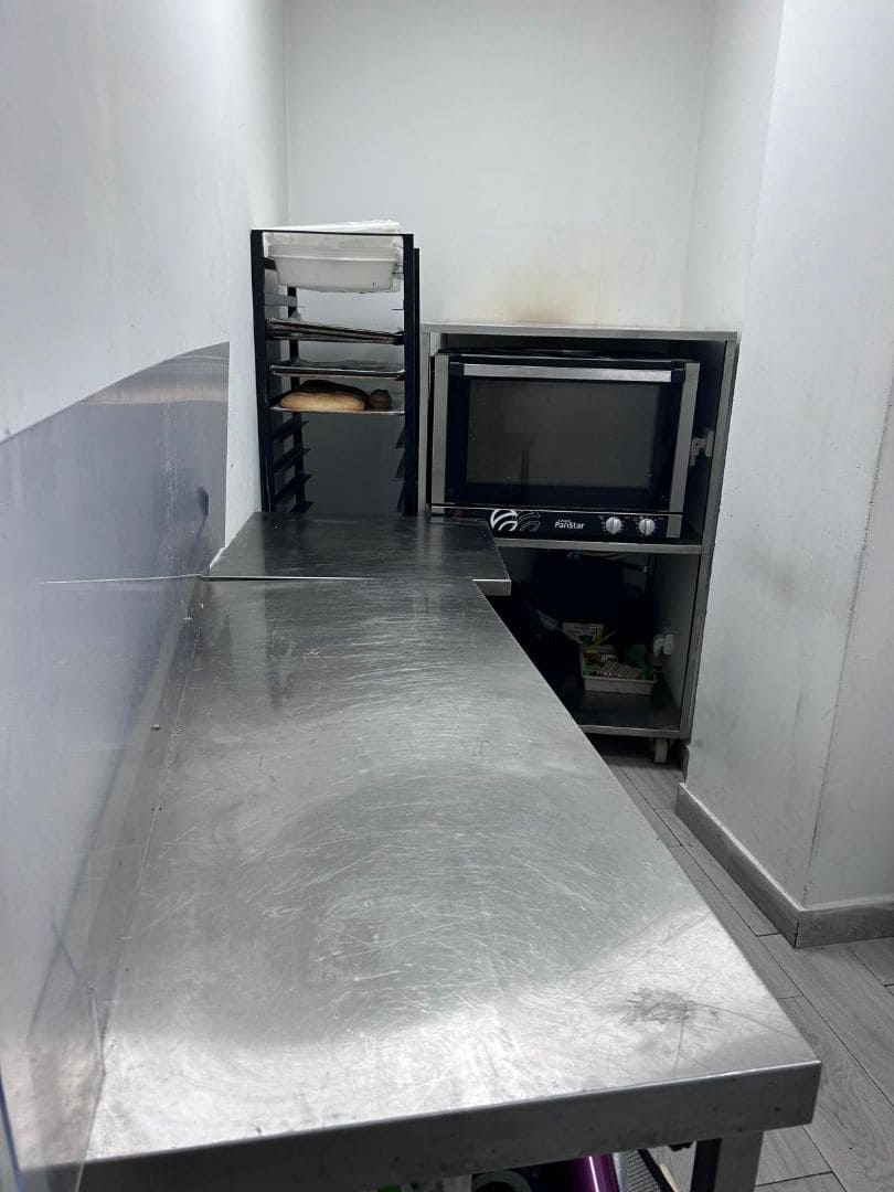 Erhverv til salg i Valencia by - € 45.000 (Ref: 9503437)