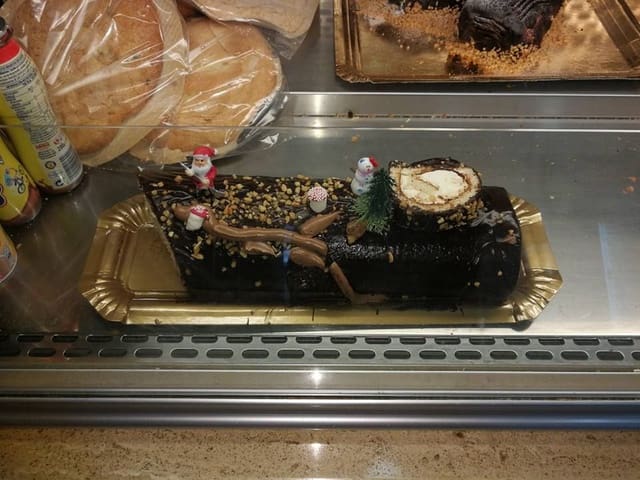 Erhverv til salg i La Petxina, Valencia by - € 45.000 (Ref: 9503437)