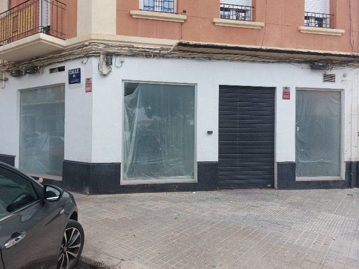 Commercieel te koop in Valencia stad - € 35.000 (Ref: 9503438)