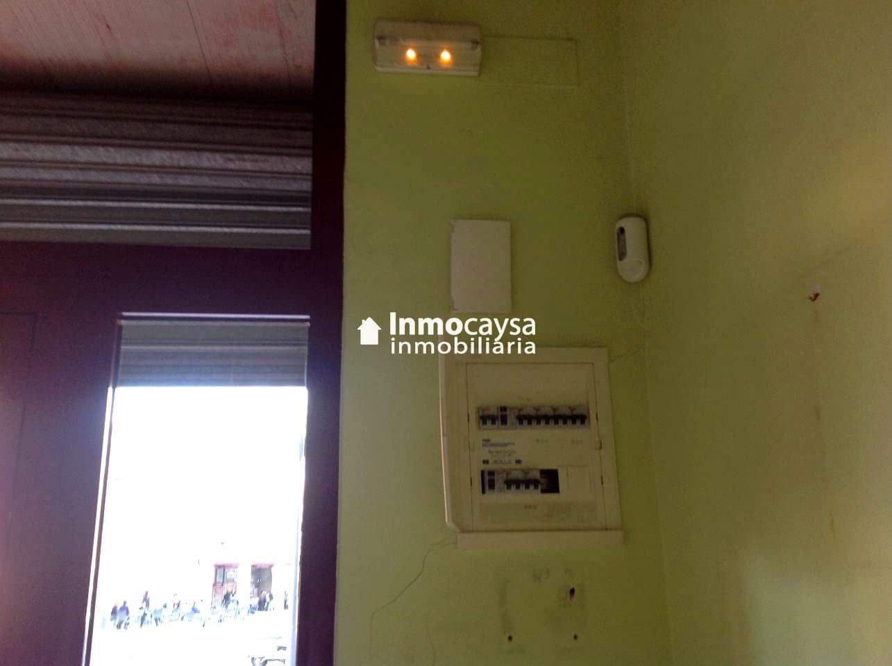 Commercial for rent in Xativa - € 375 (Ref: 9453279)