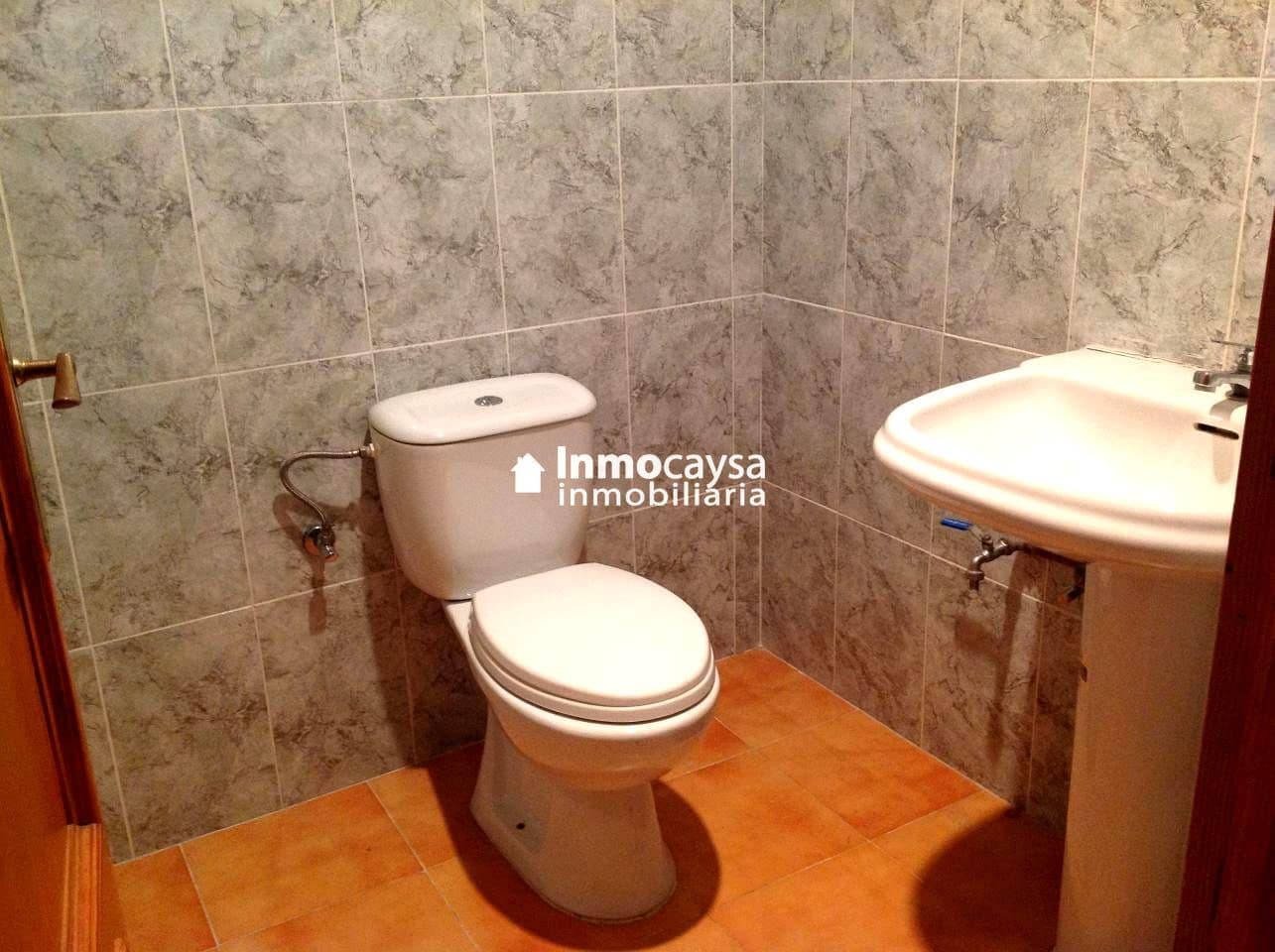 Commercial for rent in Xativa - € 375 (Ref: 9453279)