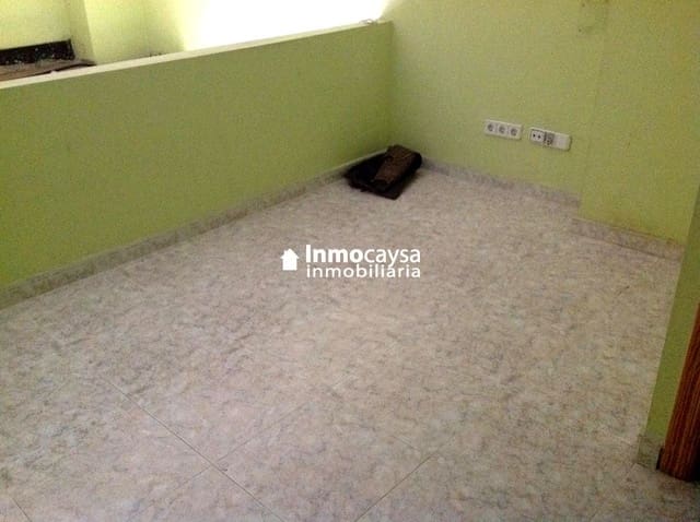 Kaupallinen vuokrattavana paikassa Xàtiva - 375 € (Ref: 9453279)