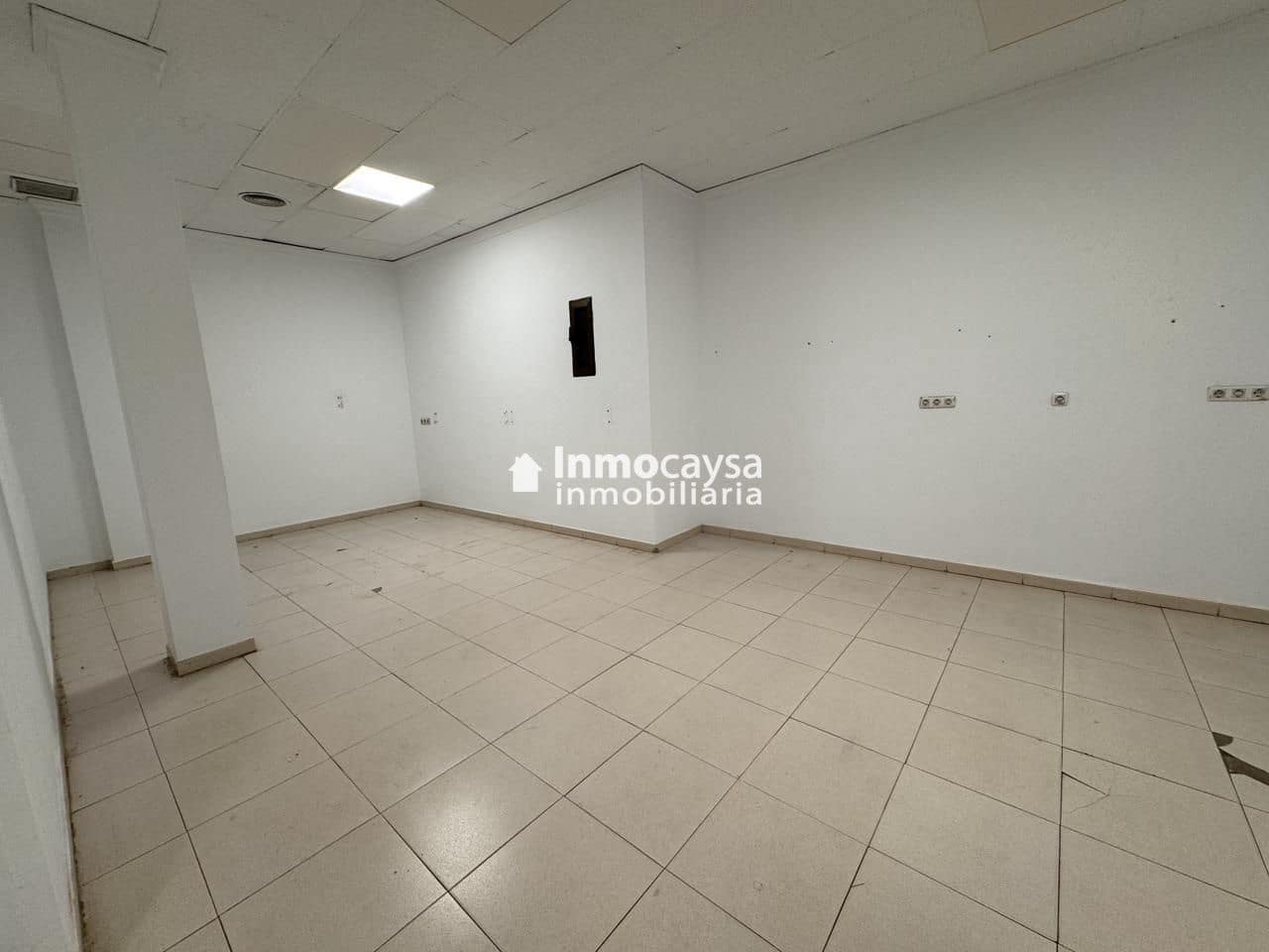 Commercial for rent in Xativa - € 1,100 (Ref: 9453285)
