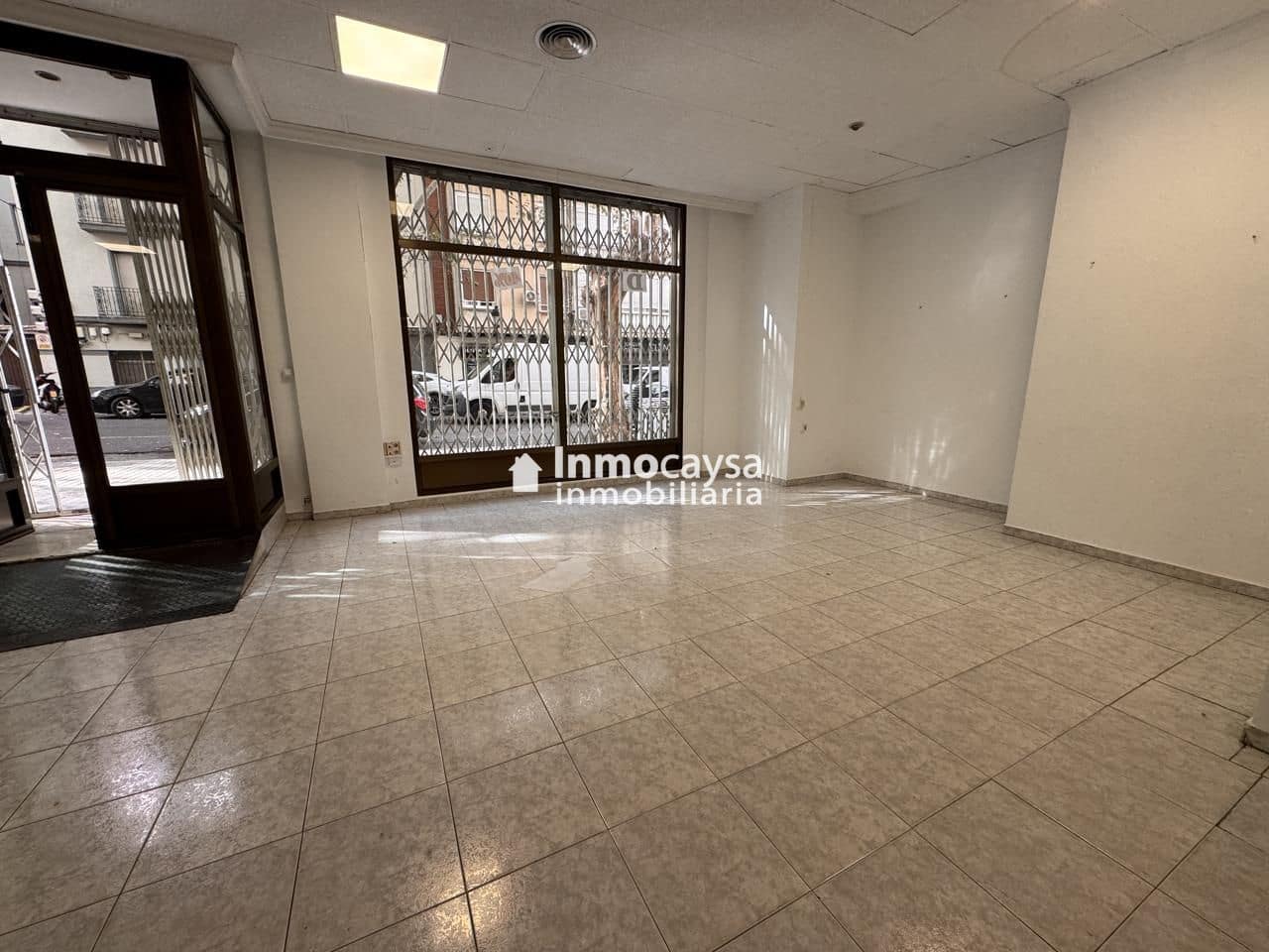 Commercial for rent in Xativa - € 1,100 (Ref: 9453285)