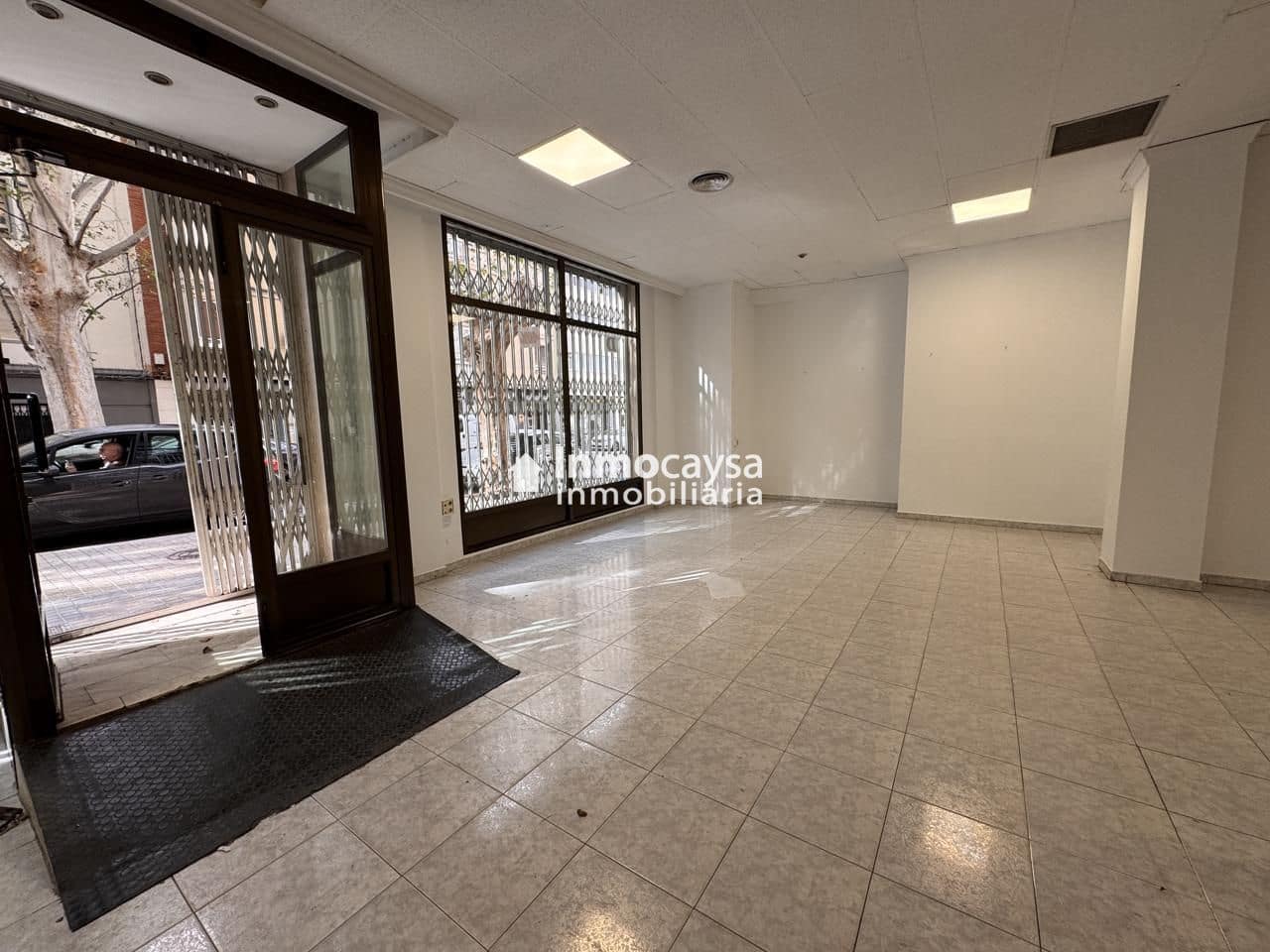 Commercial for rent in Xativa - € 1,100 (Ref: 9453285)