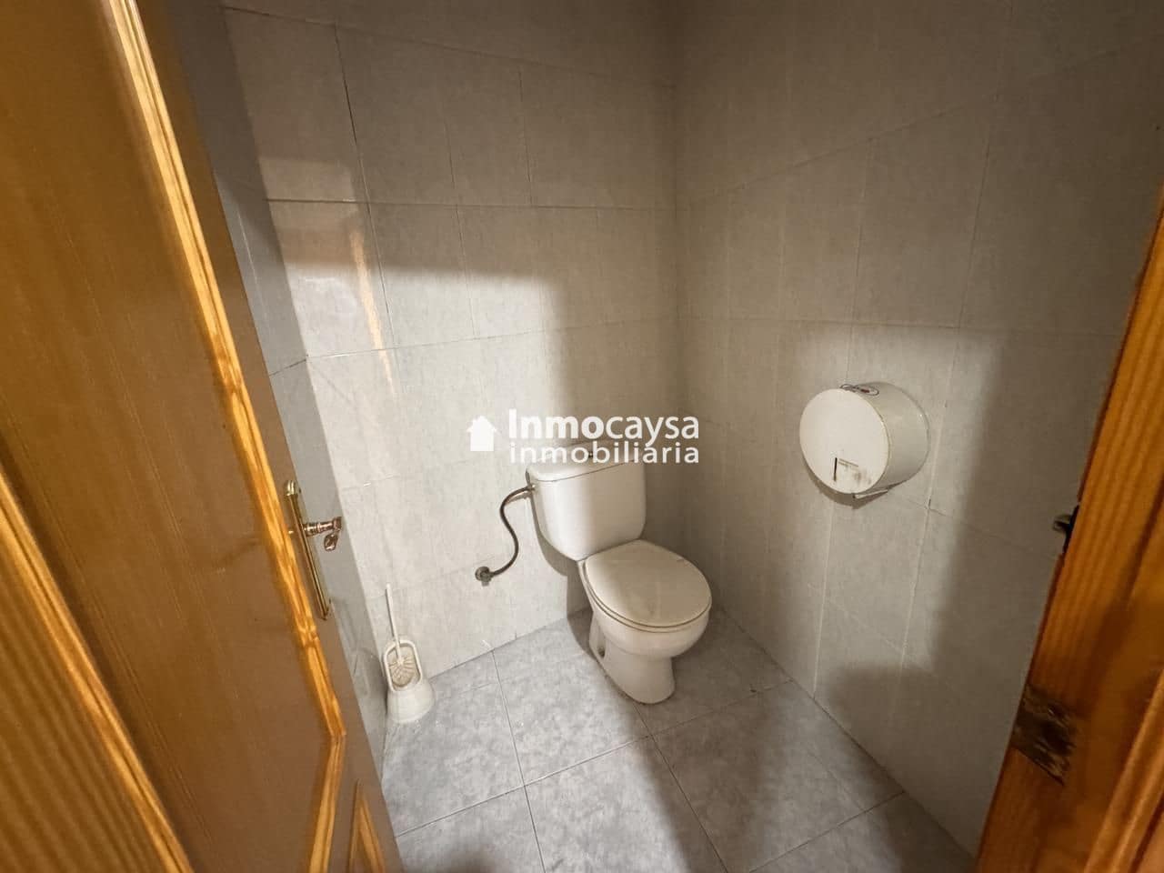 Commercial for rent in Xativa - € 1,100 (Ref: 9453285)