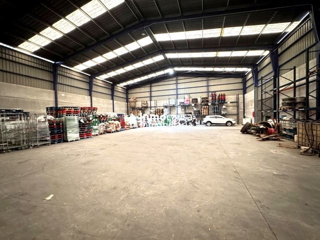 Commerciale in vendita in Senyera - 180.000 € (Rif: 9453291)