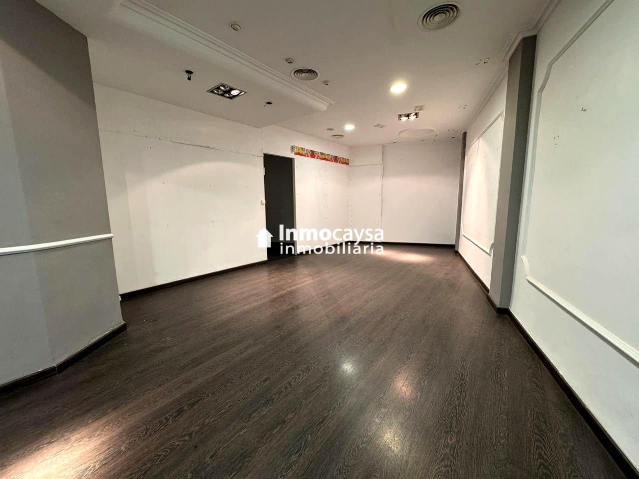 Commercieel te koop in Xativa - € 75.000 (Ref: 9453293)