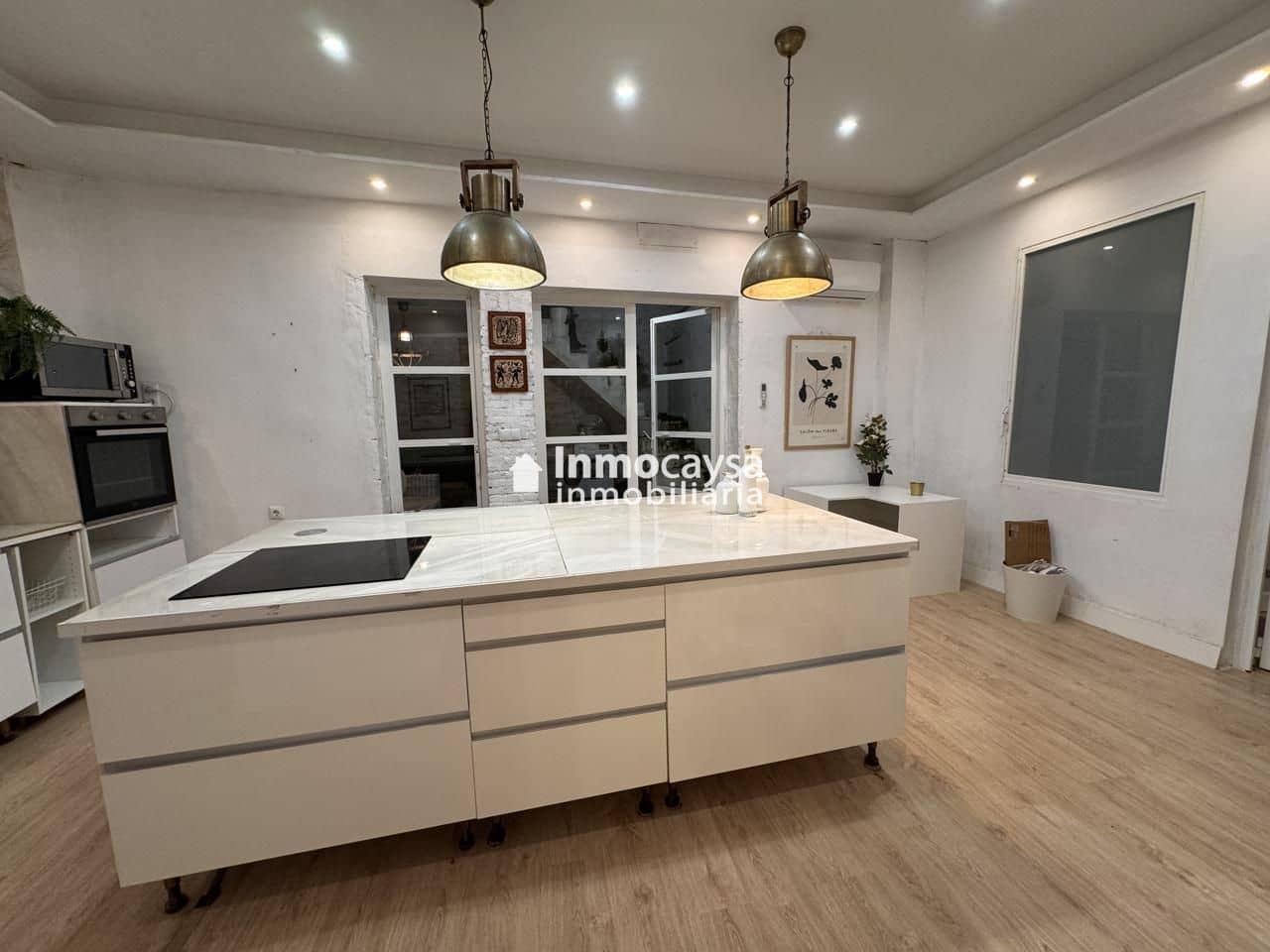 3 bedroom Flat for sale in Xativa - € 180,000 (Ref: 9453296)