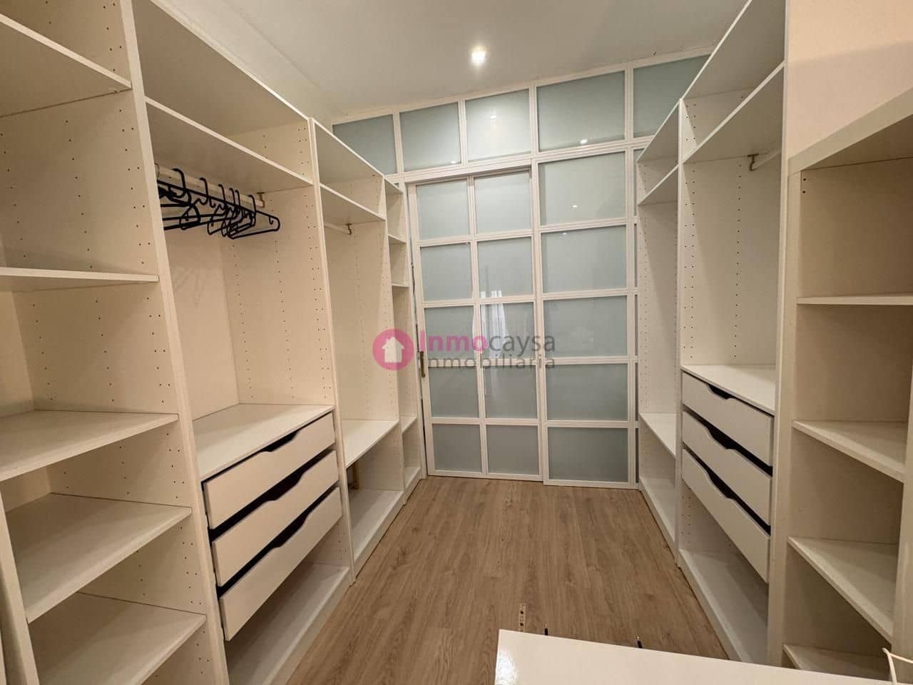 3 bedroom Flat for sale in Xativa - € 180,000 (Ref: 9453296)