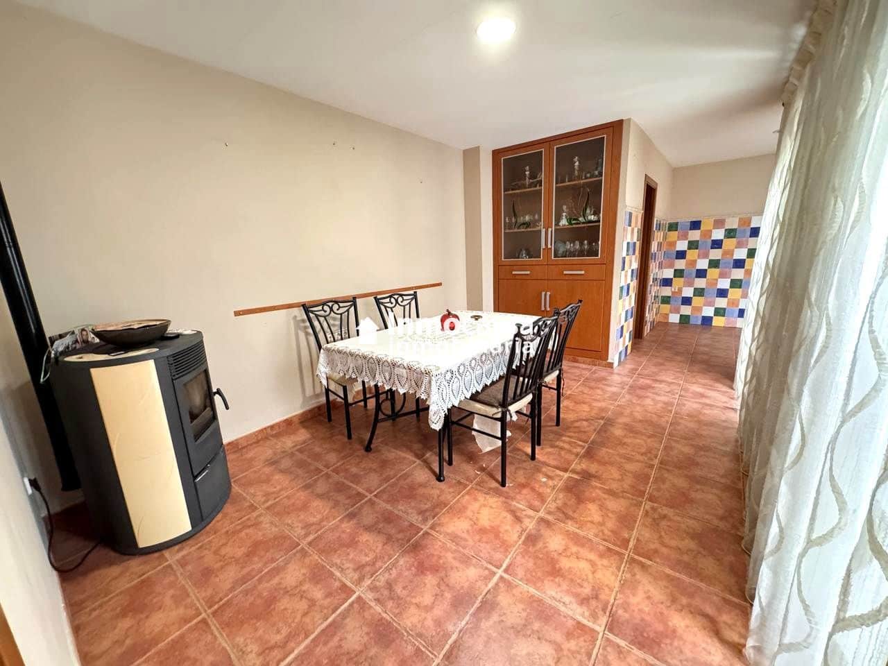 5 bedroom Townhouse for sale in Novele / Novetle with pool - € 385,000 (Ref: 9453297)