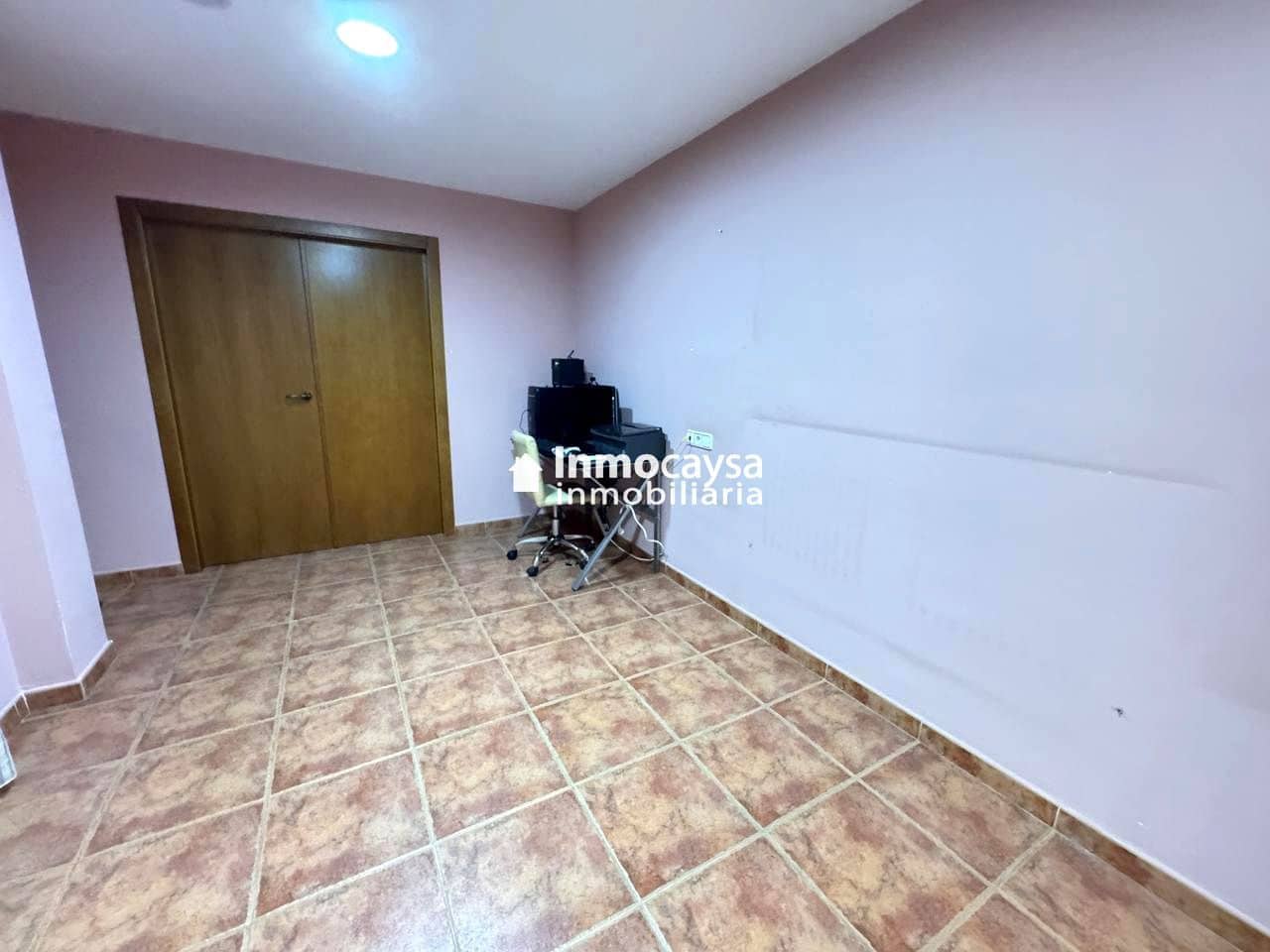 5 bedroom Townhouse for sale in Novele / Novetle with pool - € 385,000 (Ref: 9453297)