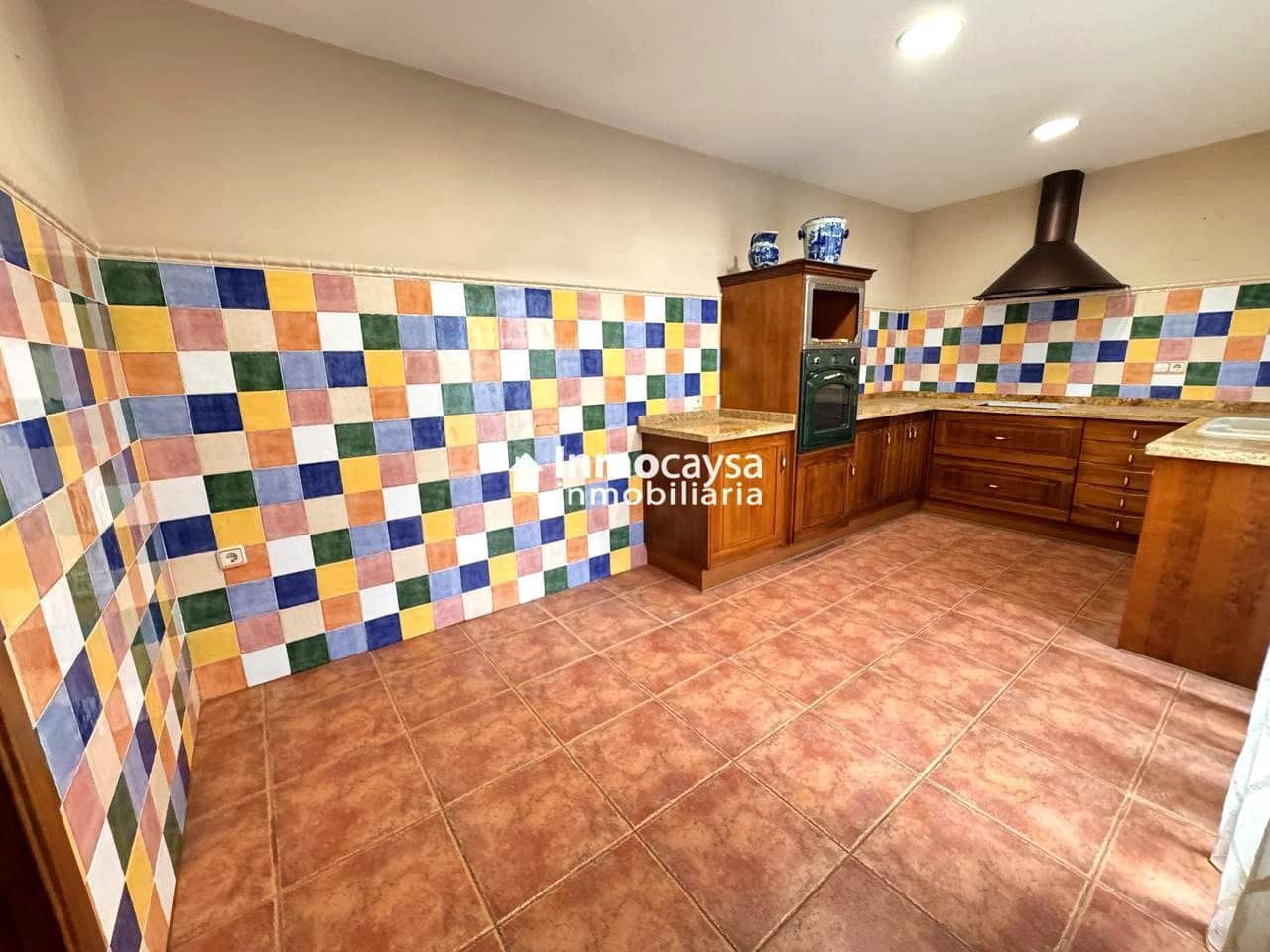 5 bedroom Townhouse for sale in Novele / Novetle with pool - € 385,000 (Ref: 9453297)