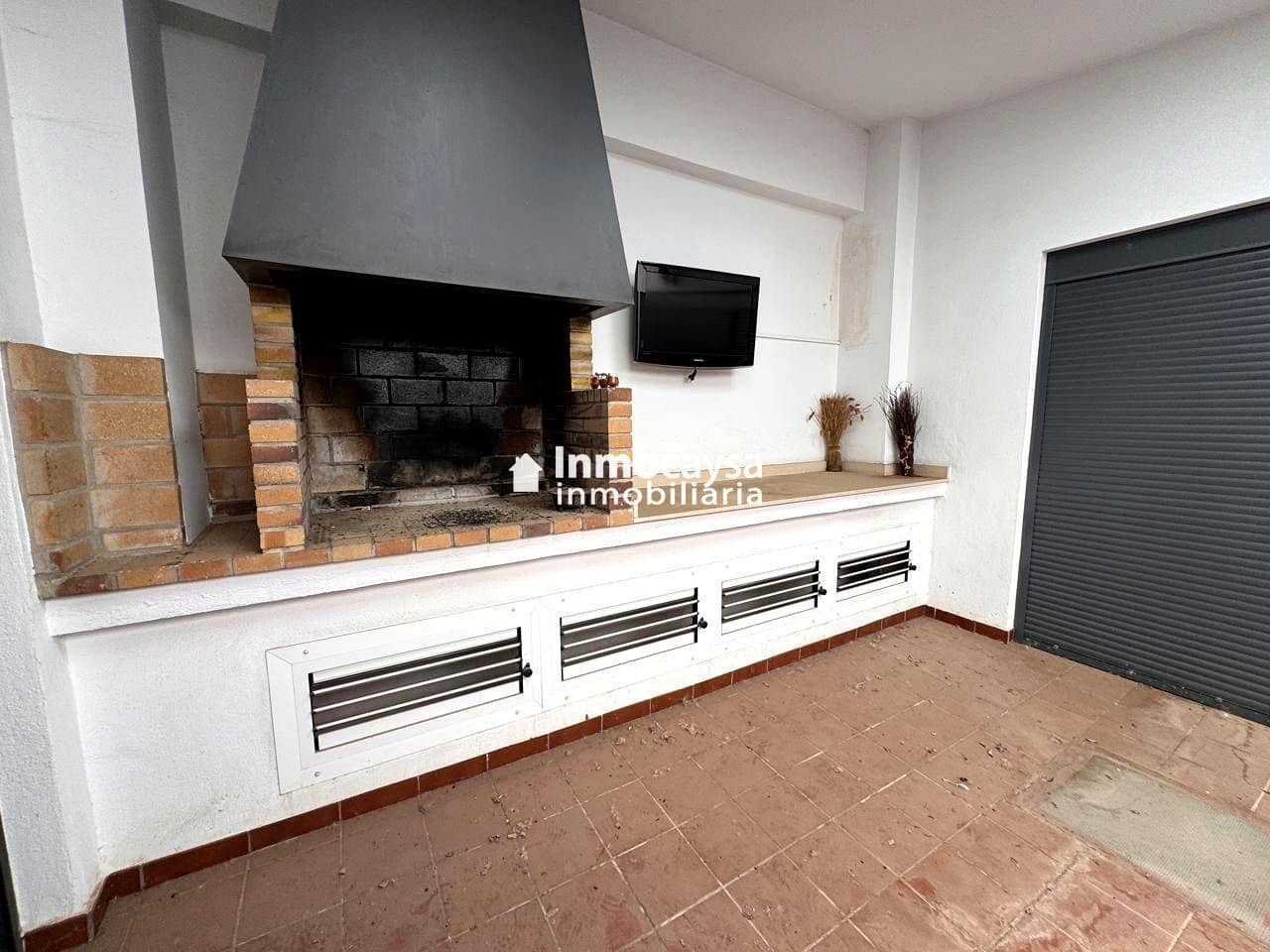 5 bedroom Townhouse for sale in Novele / Novetle with pool - € 385,000 (Ref: 9453297)