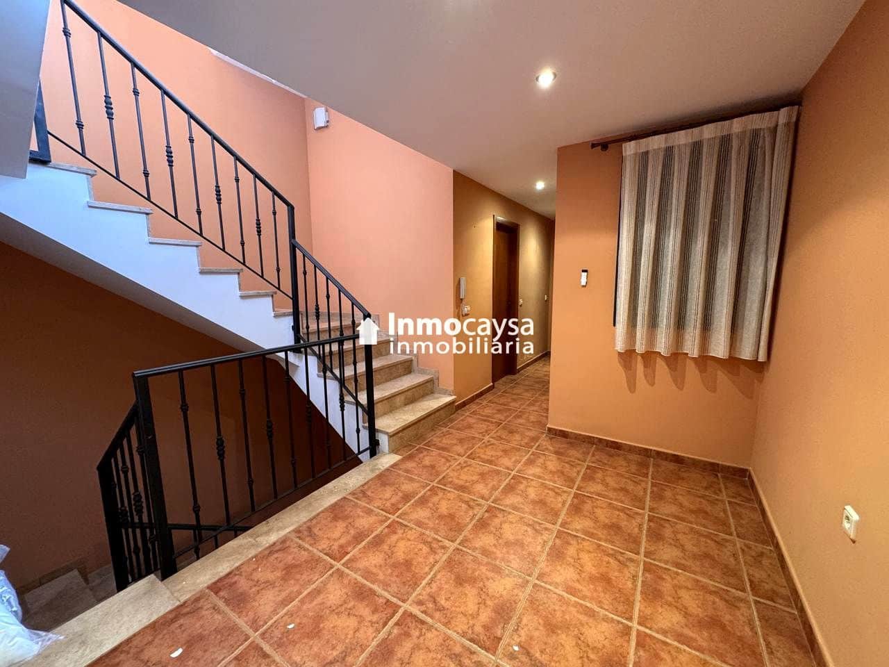 5 bedroom Townhouse for sale in Novele / Novetle with pool - € 385,000 (Ref: 9453297)