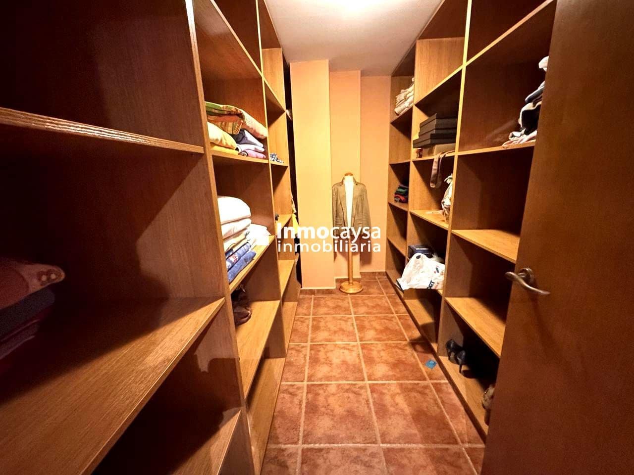 5 bedroom Townhouse for sale in Novele / Novetle with pool - € 385,000 (Ref: 9453297)