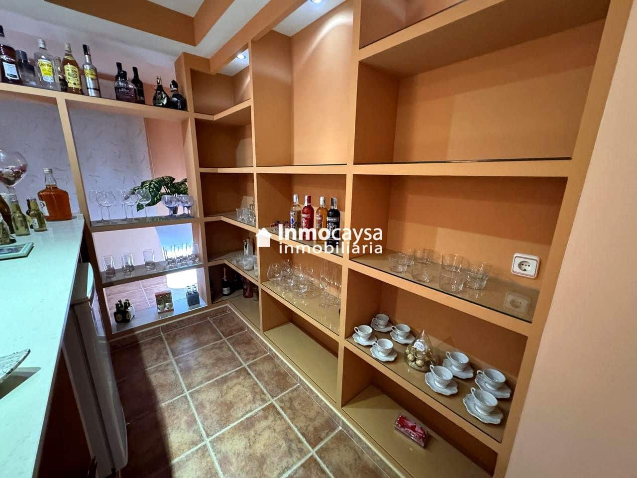 5 bedroom Townhouse for sale in Novele / Novetle with pool - € 385,000 (Ref: 9453297)