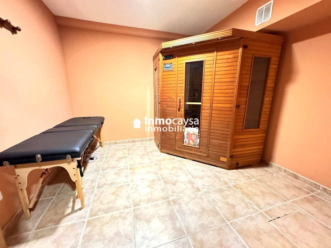 5 bedroom Townhouse for sale in Novele / Novetle with pool - € 385,000 (Ref: 9453297)