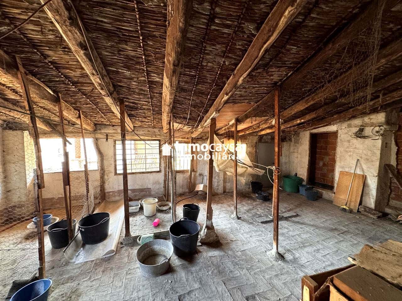 7 slaapkamer Huis te koop in Xativa - € 110.000 (Ref: 9453298)