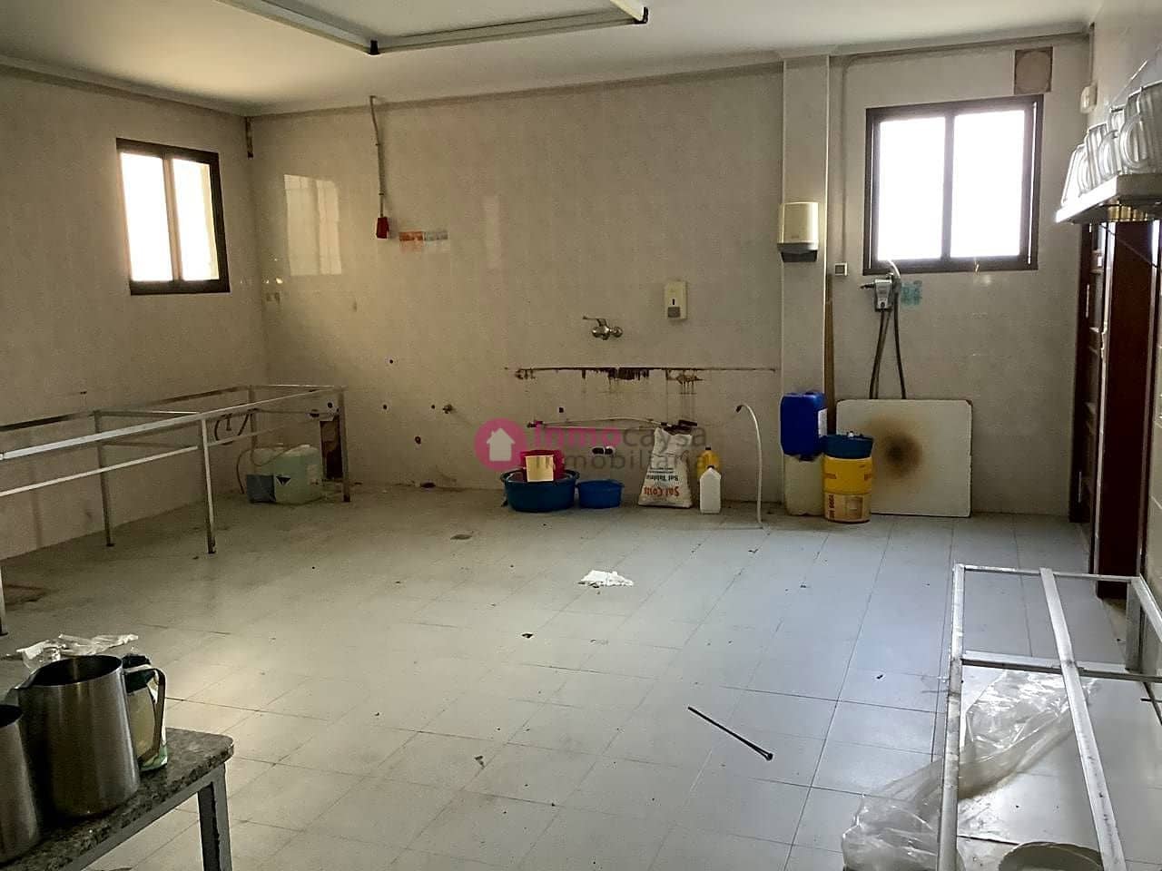 Commerciale in vendita in Llosa de Ranes - 700.000 € (Rif: 9453305)