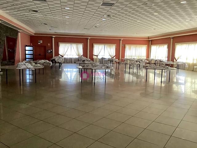 Commerciale in vendita in Llosa de Ranes - 700.000 € (Rif: 9453305)