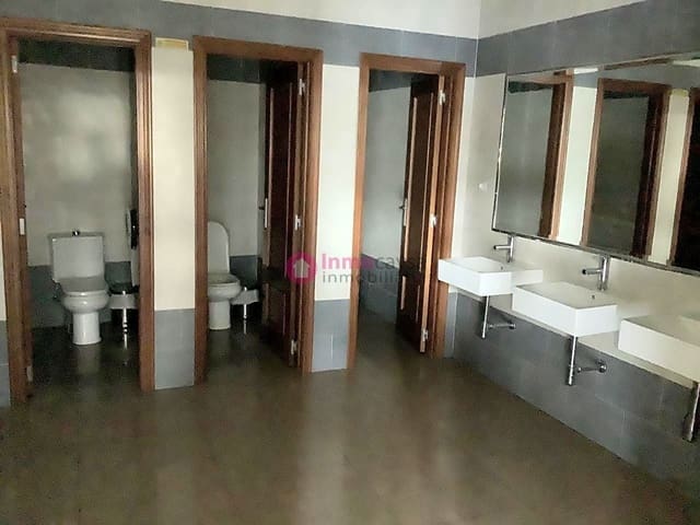 Commerciale in vendita in Llosa de Ranes - 700.000 € (Rif: 9453305)