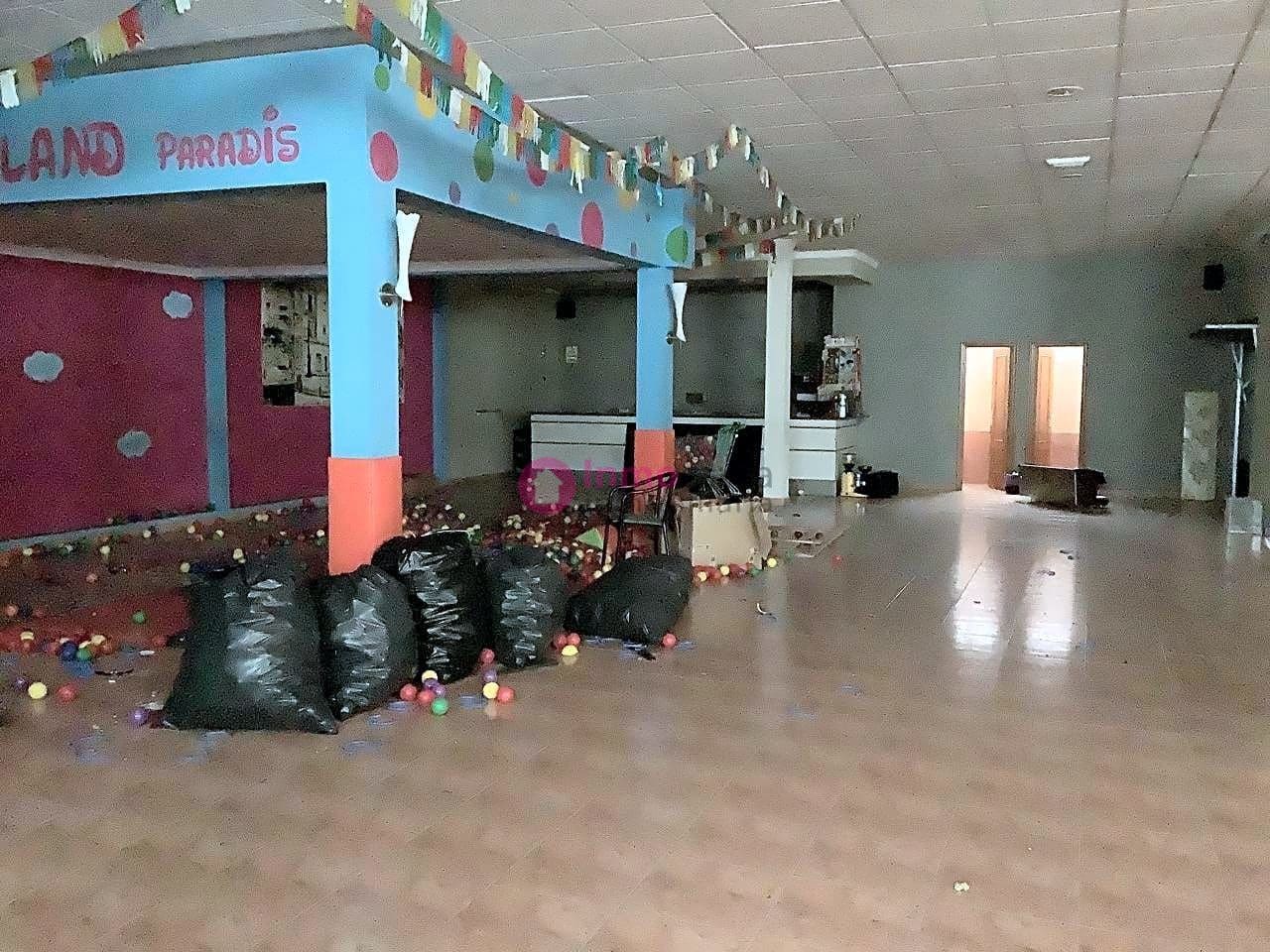 Commerciale in vendita in Llosa de Ranes - 700.000 € (Rif: 9453305)