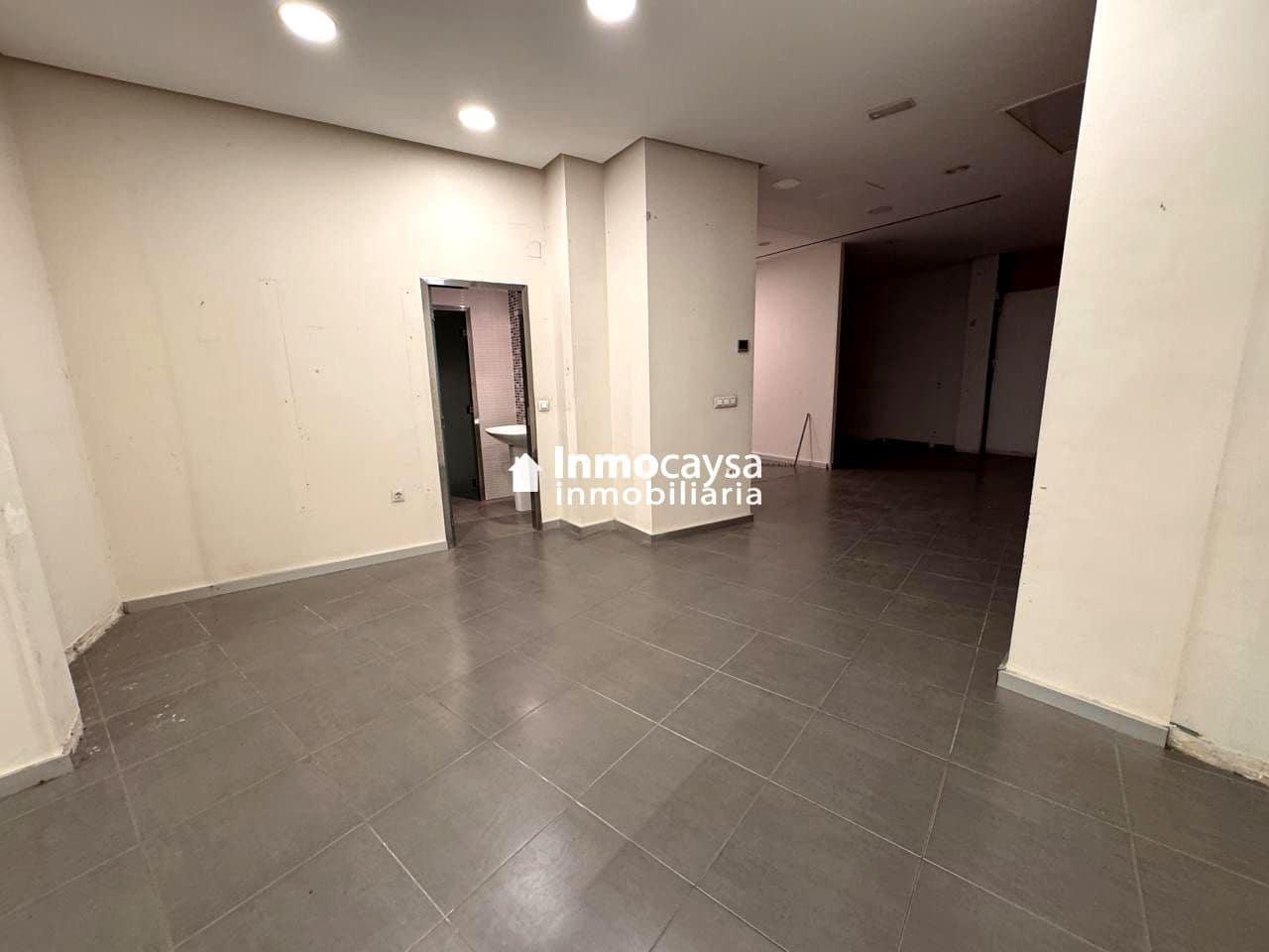 Commercial for rent in Xativa - € 1,000 (Ref: 9453306)