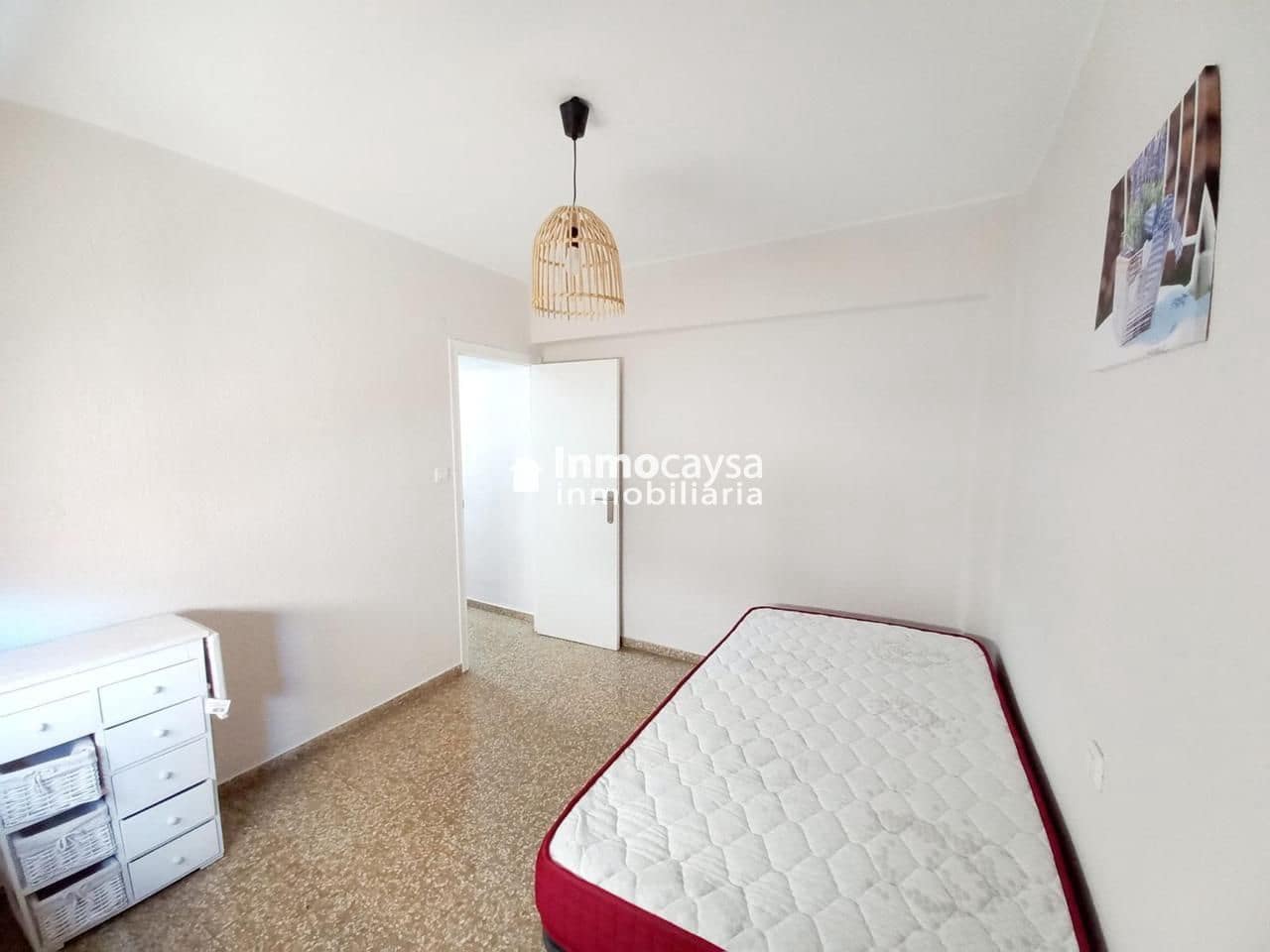 3 bedroom Flat for rent in Xativa - € 650 (Ref: 9481502)