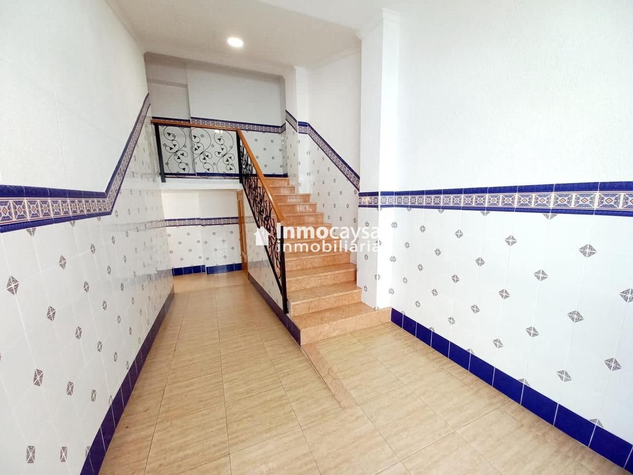 3 bedroom Flat for rent in Xativa - € 650 (Ref: 9481502)