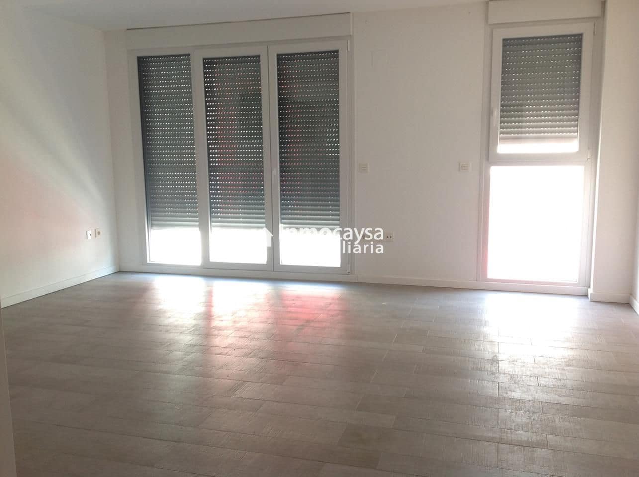1 bedroom Flat for rent in Xativa with garage - € 400 (Ref: 9493956)