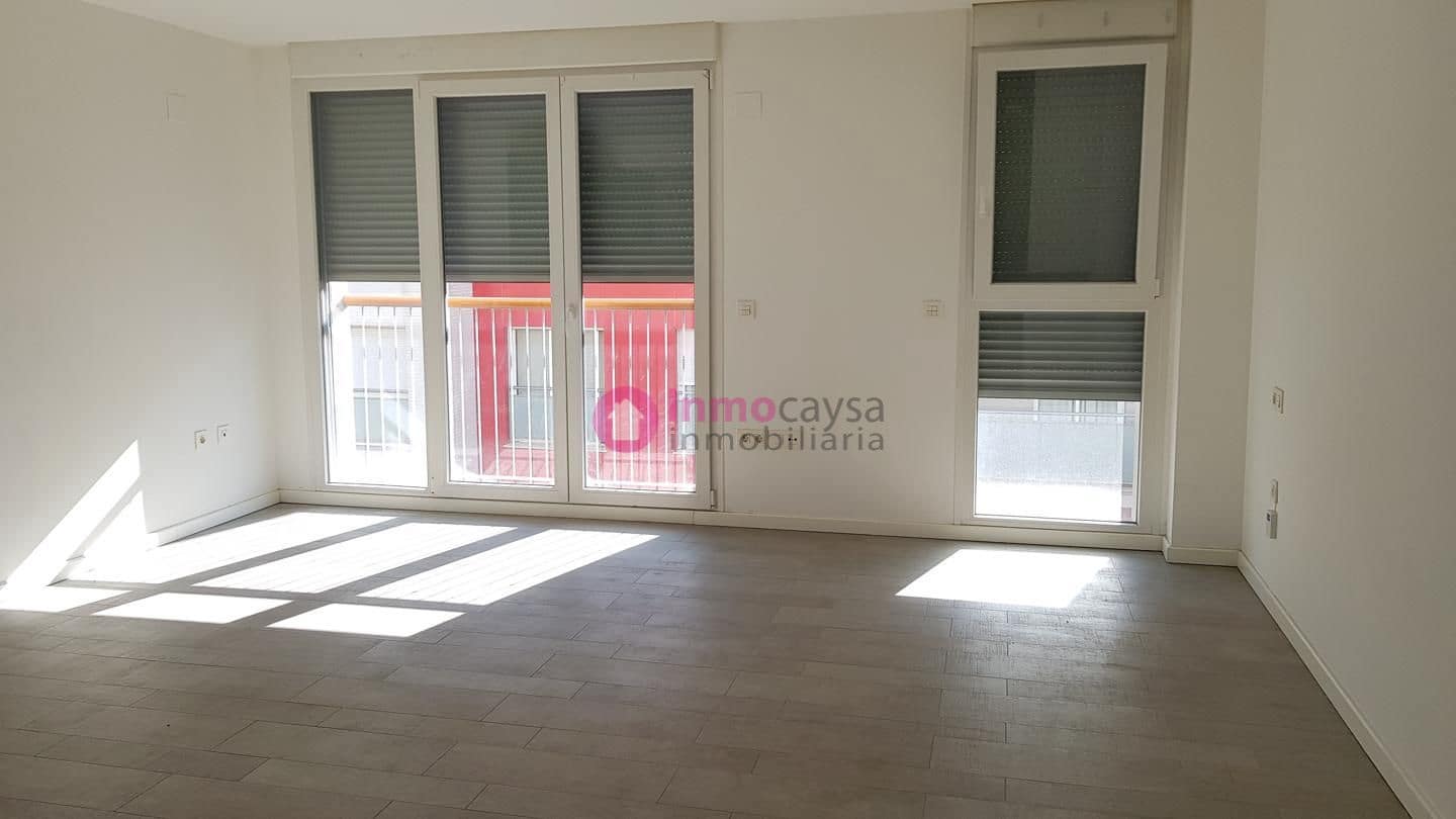 1 bedroom Flat for rent in Xativa with garage - € 450 (Ref: 9493957)