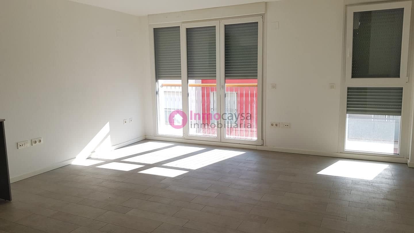 1 bedroom Flat for rent in Xativa with garage - € 450 (Ref: 9493957)