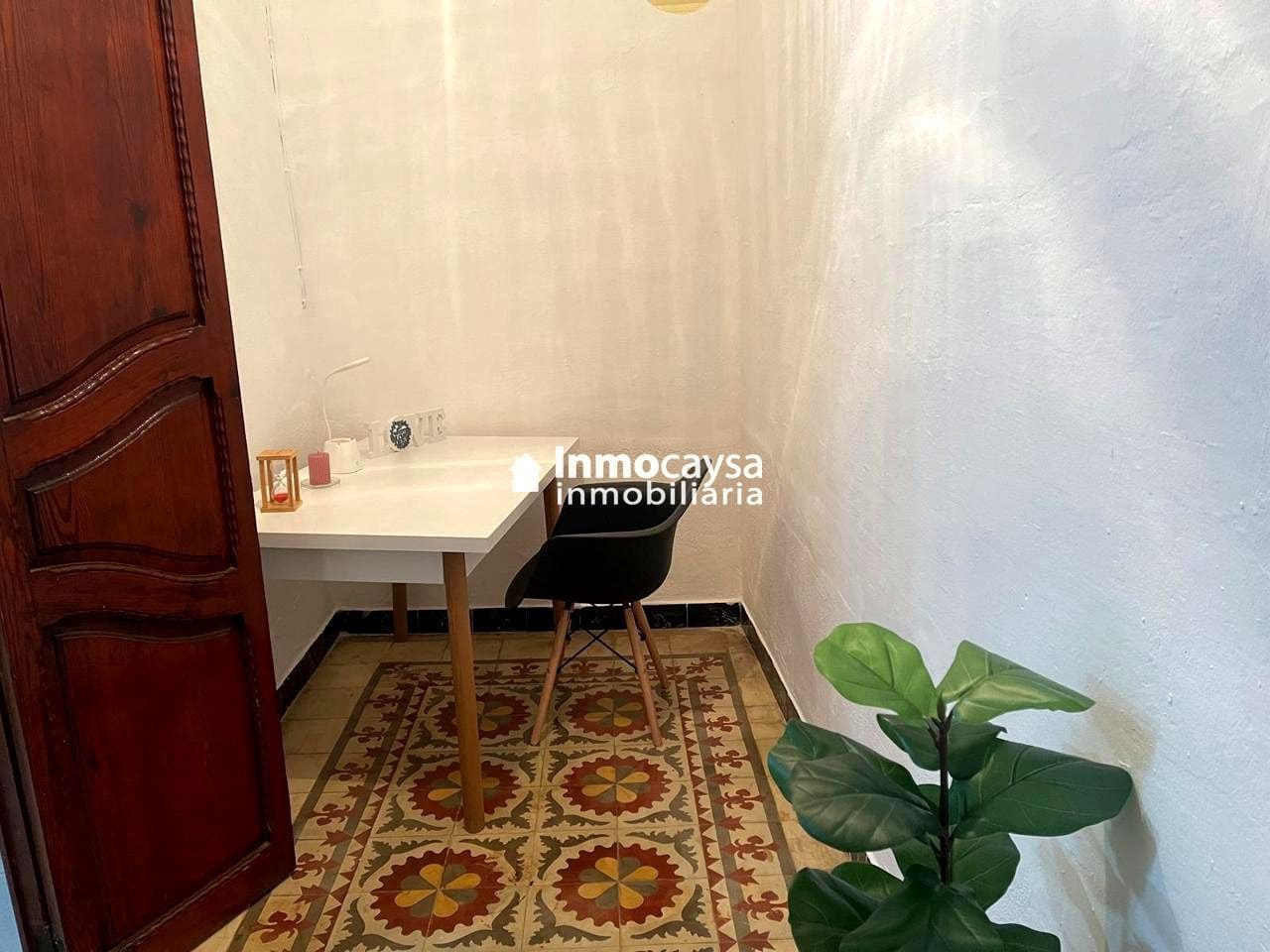 2 bedroom Flat for rent in Xativa - € 675 (Ref: 9547346)