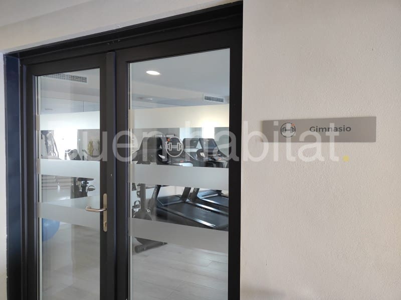 Office for rent in Valencia city with garage - € 1,100 (Ref: 9586883)