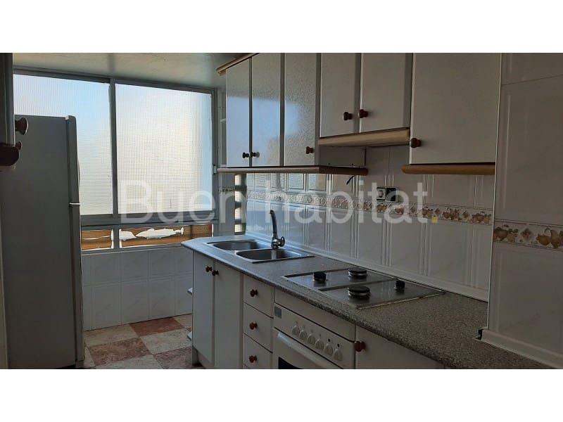 4 camera da letto Appartamento in vendita in Alicante citta - 125.000 € (Rif: 9586885)