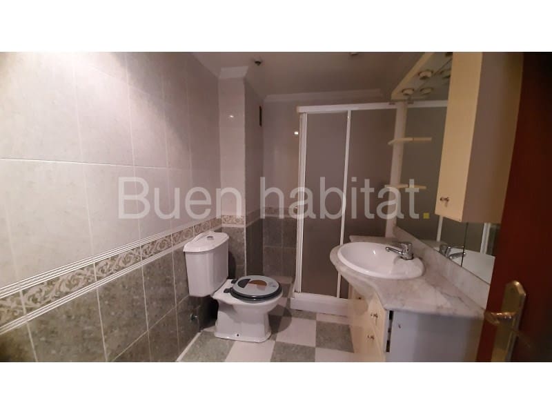 4 camera da letto Appartamento in vendita in Alicante citta - 125.000 € (Rif: 9586885)