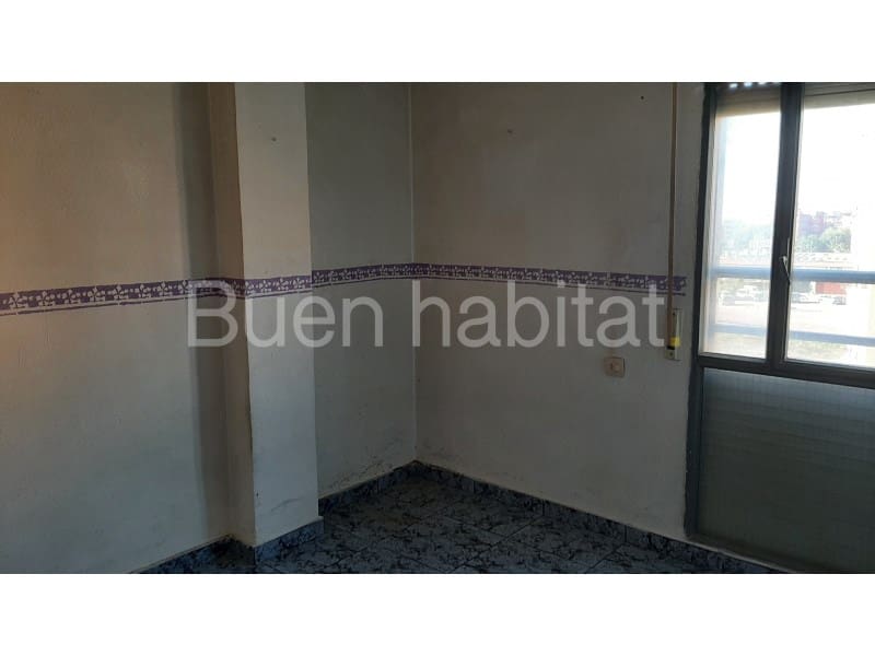 4 camera da letto Appartamento in vendita in Alicante citta - 125.000 € (Rif: 9586885)