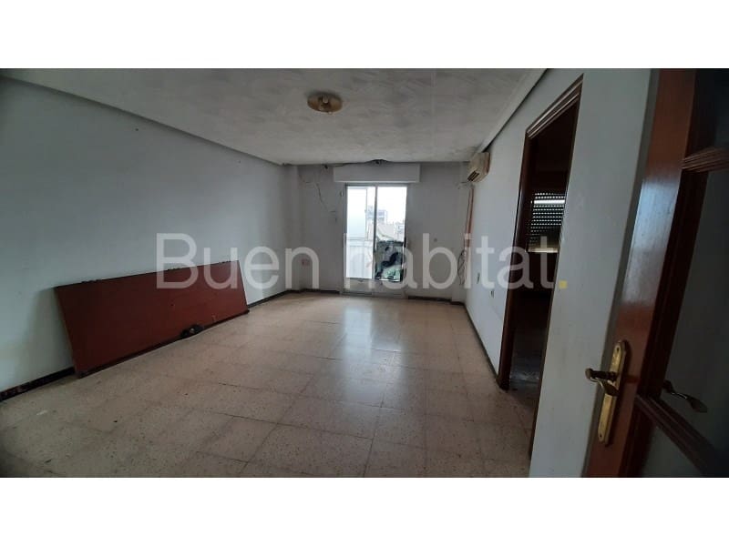 3 bedroom Flat for sale in San Vicente / Sant Vicent del Raspeig - € 102,000 (Ref: 9586889)
