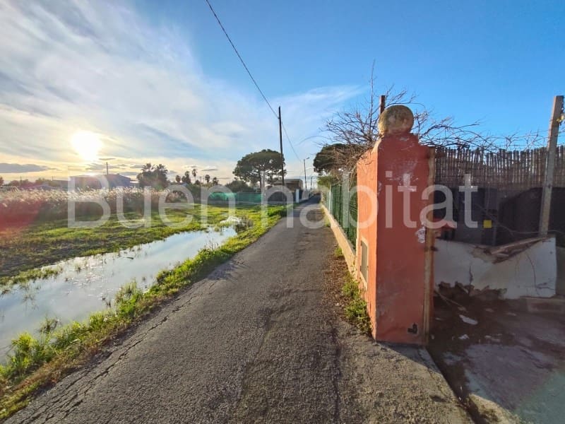 3 makuuhuone Huvila myytävänä paikassa Castello de la Plana mukana uima-altaan 
autotalli - 90 000 € (Ref: 9586890)