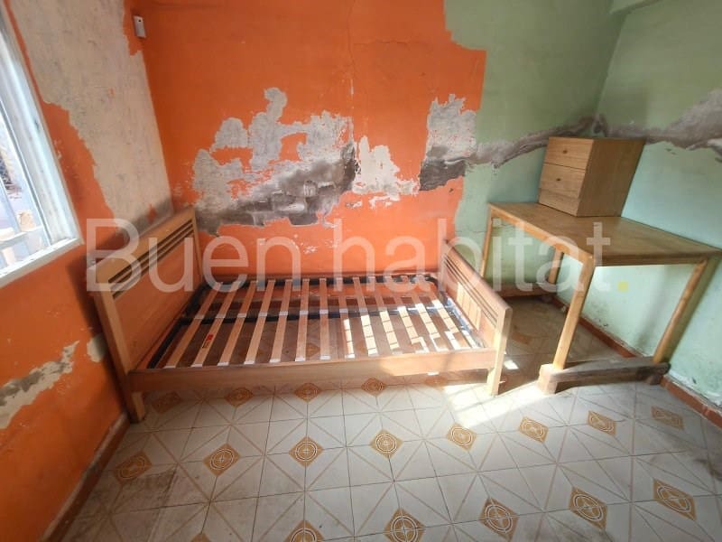 3 makuuhuone Huvila myytävänä paikassa Castello de la Plana mukana uima-altaan 
autotalli - 90 000 € (Ref: 9586890)