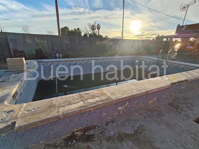 3 makuuhuone Huvila myytävänä paikassa El Grau de Castelló, Castelló de la Plana mukana uima-altaan 
autotalli - 90 000 € (Ref: 9586890)