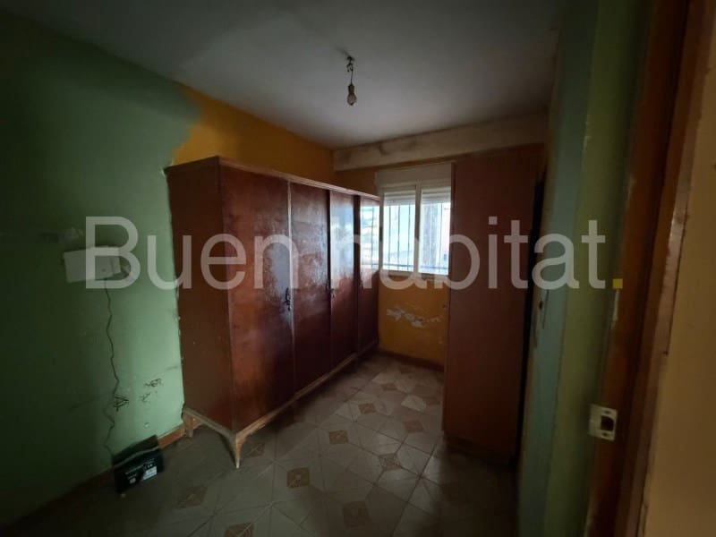 3 makuuhuone Huvila myytävänä paikassa Castello de la Plana mukana uima-altaan 
autotalli - 90 000 € (Ref: 9586890)