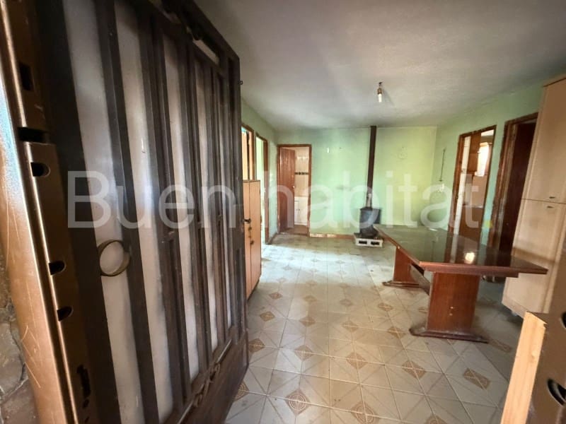 3 makuuhuone Huvila myytävänä paikassa Castello de la Plana mukana uima-altaan 
autotalli - 90 000 € (Ref: 9586890)