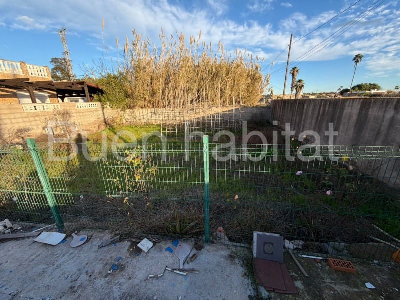 3 makuuhuone Huvila myytävänä paikassa Castello de la Plana mukana uima-altaan 
autotalli - 90 000 € (Ref: 9586890)