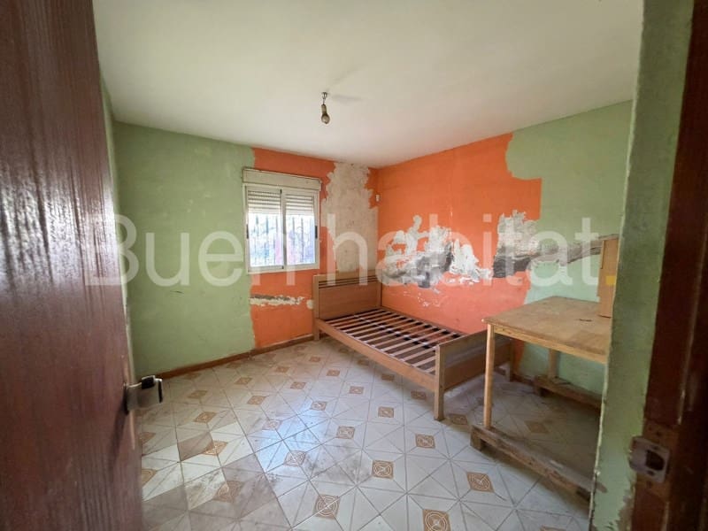 3 makuuhuone Huvila myytävänä paikassa Castello de la Plana mukana uima-altaan 
autotalli - 90 000 € (Ref: 9586890)