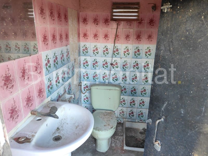 3 makuuhuone Huvila myytävänä paikassa Castello de la Plana mukana uima-altaan 
autotalli - 90 000 € (Ref: 9586890)