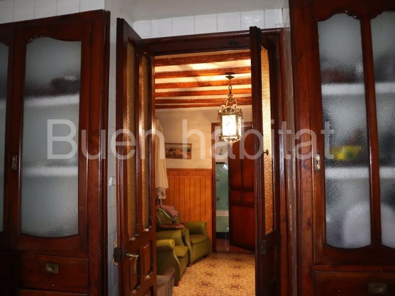 9 bedroom Townhouse for sale in Vilafranca - € 170,000 (Ref: 9586891)