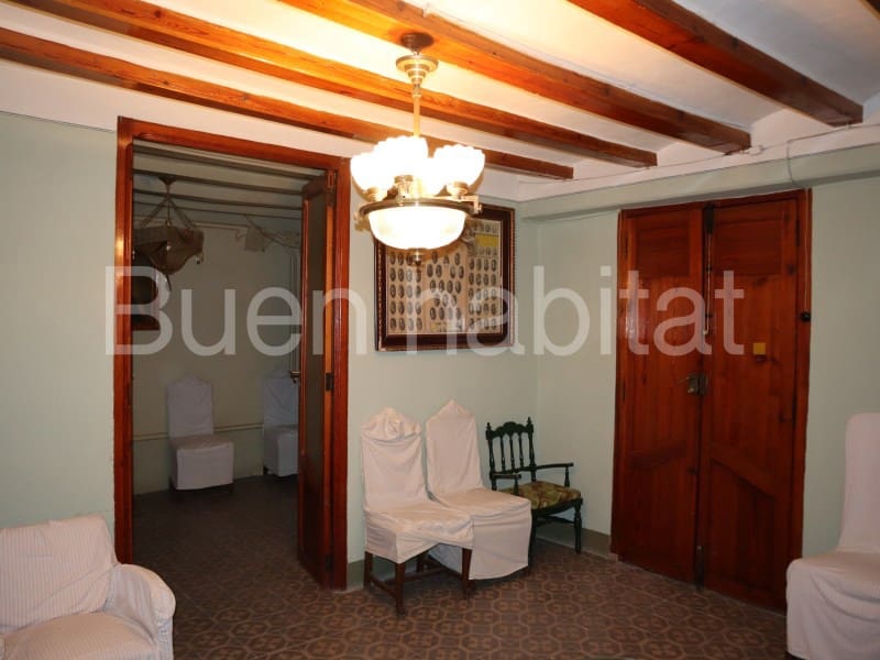 9 bedroom Townhouse for sale in Vilafranca - € 170,000 (Ref: 9586891)