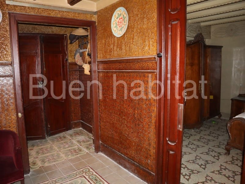 9 bedroom Townhouse for sale in Vilafranca - € 170,000 (Ref: 9586891)